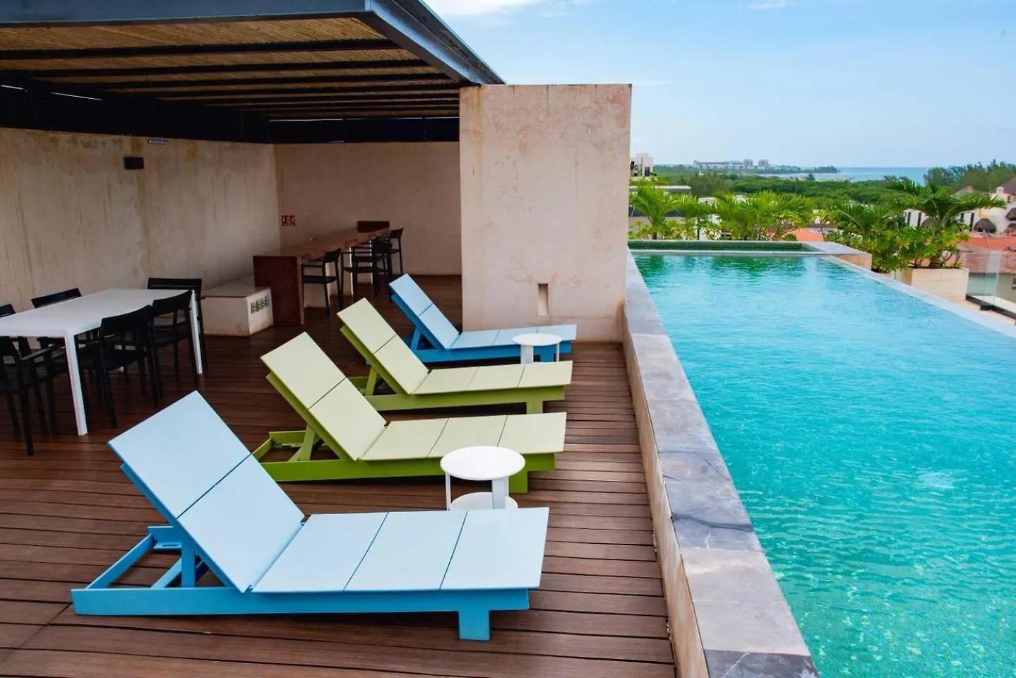 Apartamento En El Corazon De Playa Del Carmen, Sabor A Miel contacts